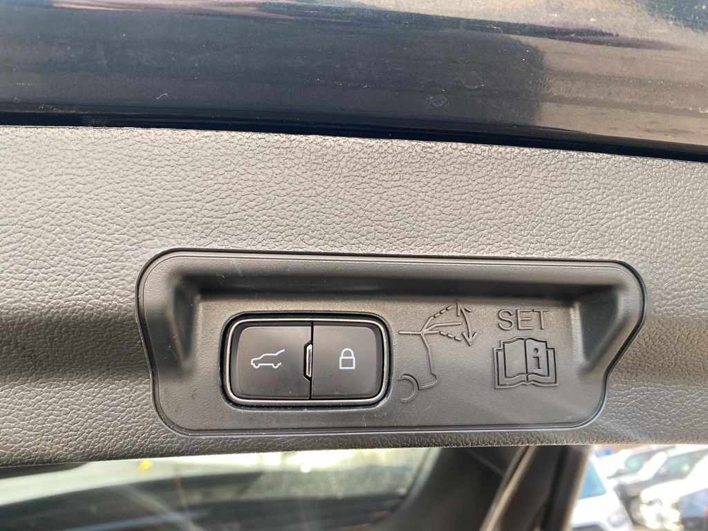 used 2023 Ford Explorer car, priced at $27,995