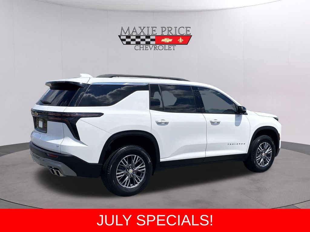 Used 2024 Chevrolet Traverse SUV
