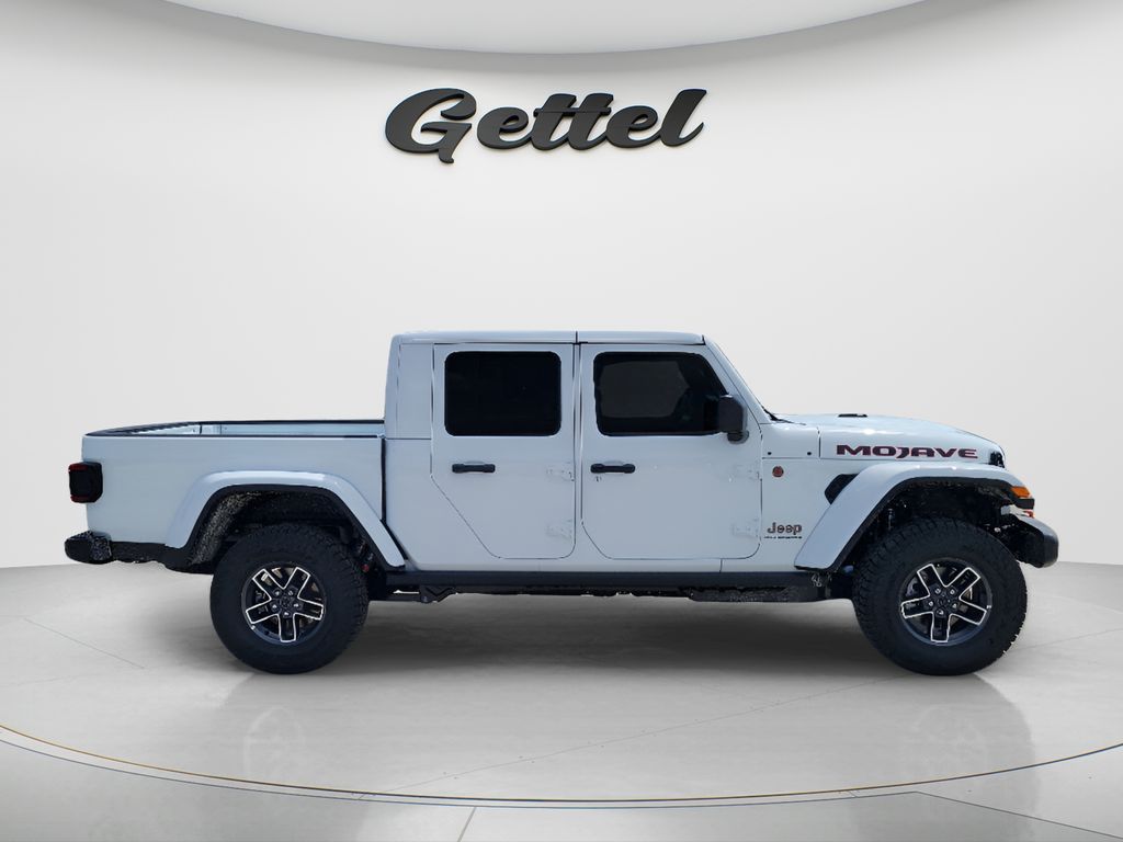 New 2026 White Jeep Mojave image 4