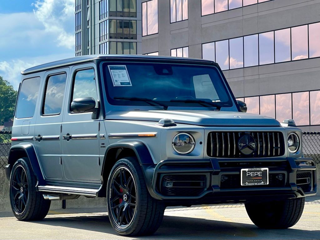 Gray (MANUFAKTUR Platinum Magno) 2023 Mercedes-Benz G-Class SUV / Crossover All-Wheel Drive 9-Speed Automatic