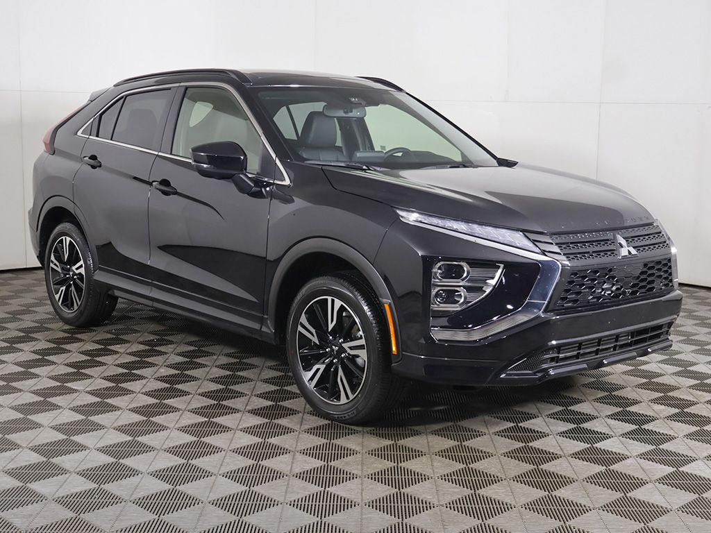 New 2026 Black Mitsubishi SEL image 2