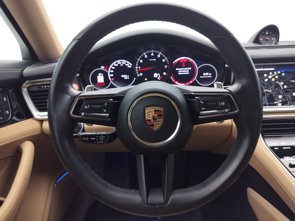 Thumbnail: 2023 Porsche Panamera - 16