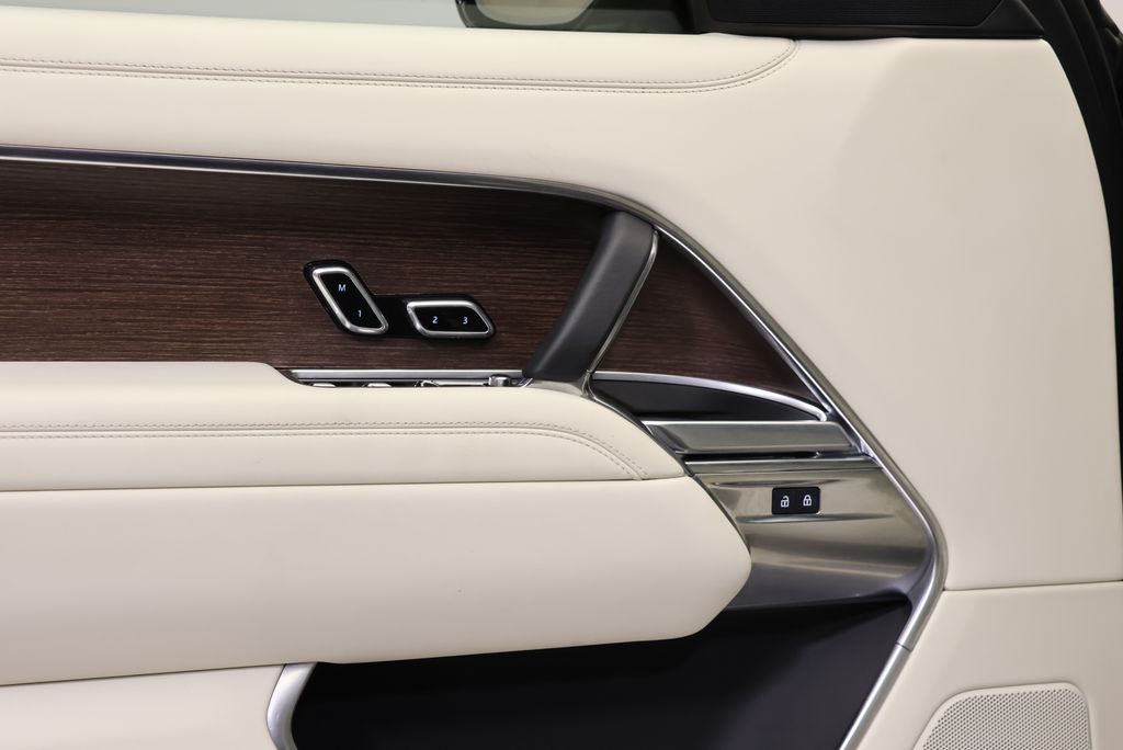 Thumbnail: 2024 Land Rover Range Rover - 26