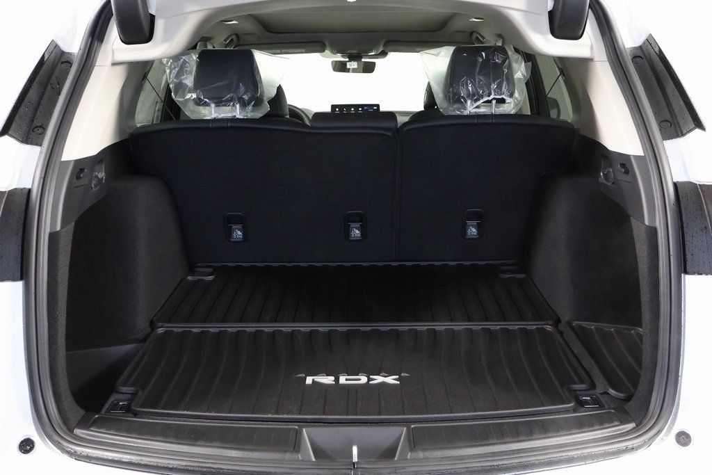 Thumbnail: 2026 Acura RDX - 8