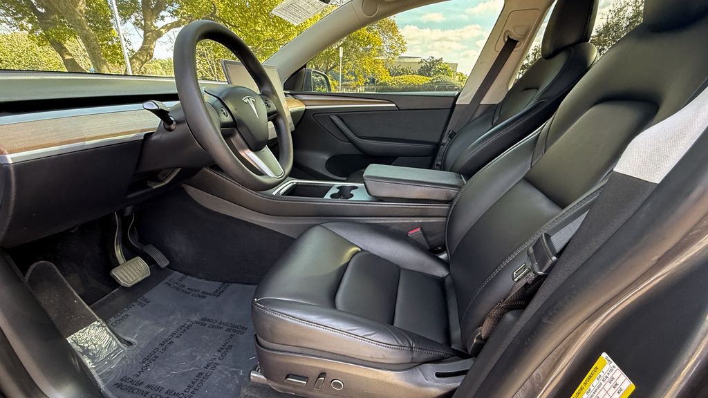 Used 2022 Tesla Model Y Long Range 4D Sport Utility