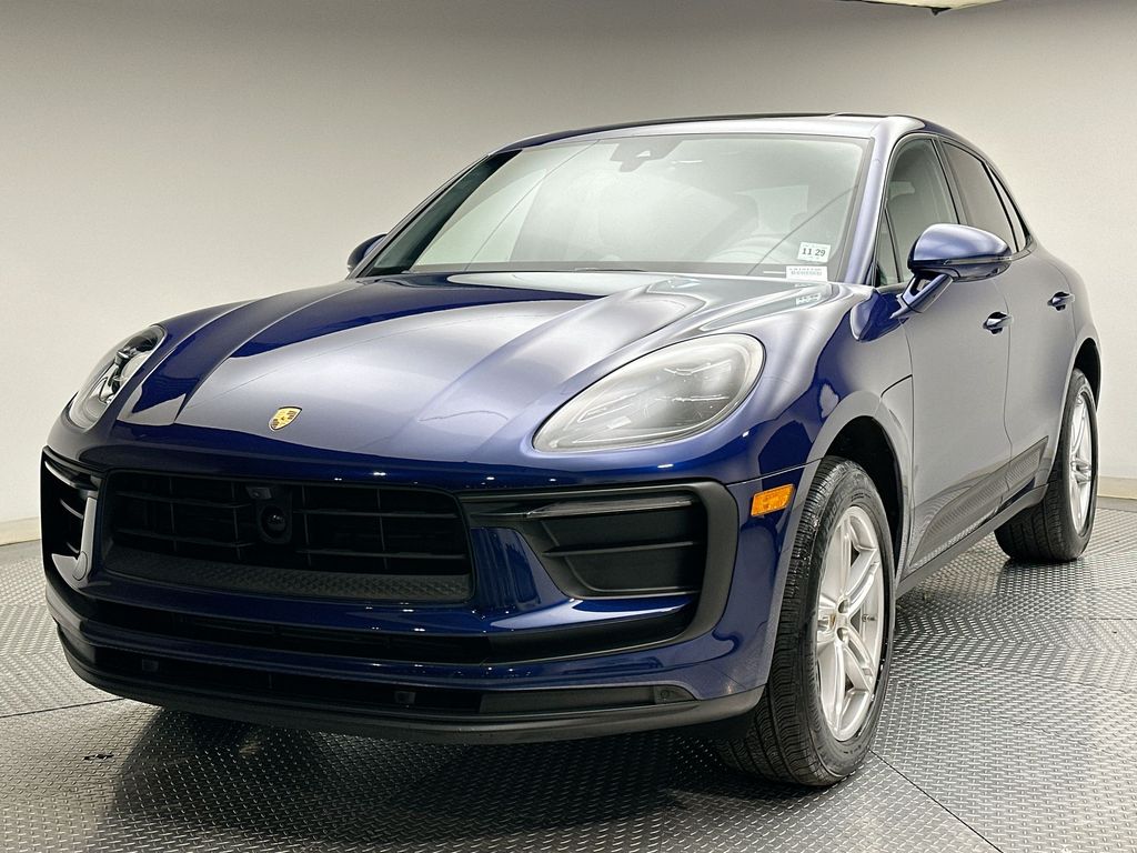 Thumbnail: 2024 Porsche Macan - 1