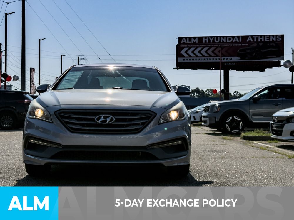 Used 2017 Gray Hyundai Sport image 3