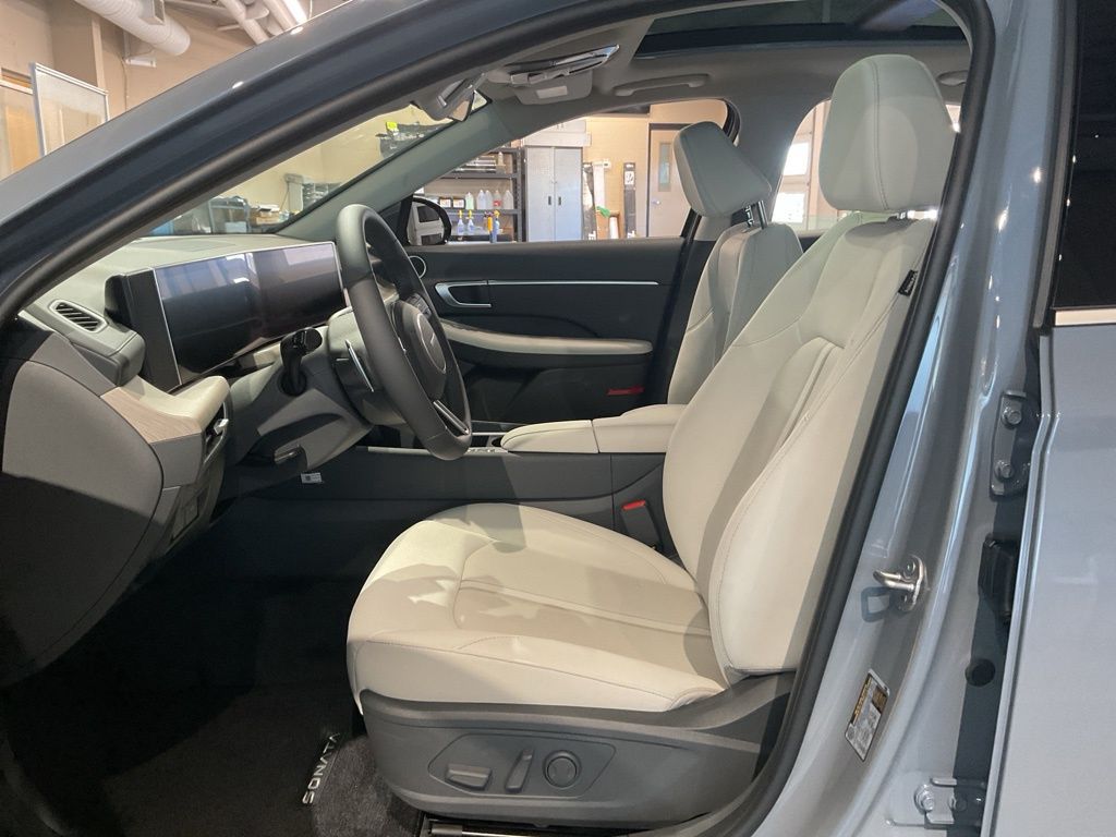 New 2026 Blue Hyundai SEL image 8