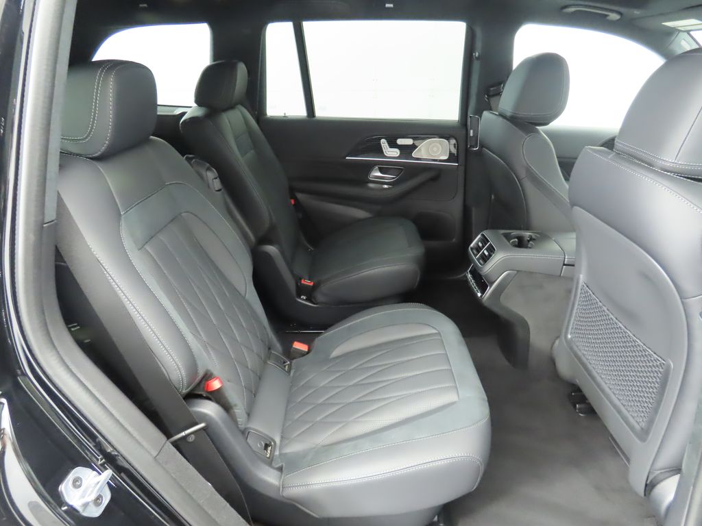 Thumbnail: 2025 Mercedes-Benz GLS - 24