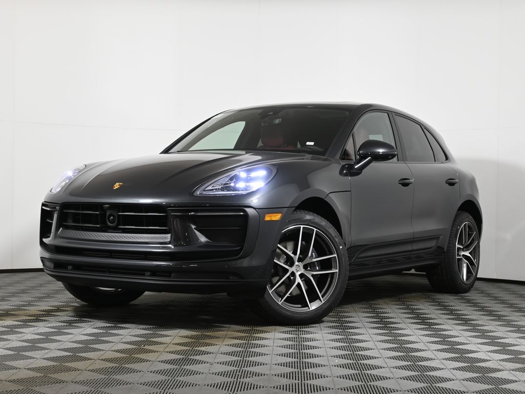 Thumbnail: 2026 Porsche Macan - 1
