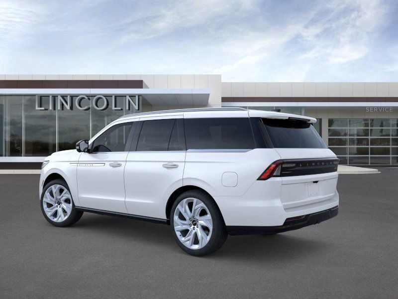 New 2025 Pristine White Metallic Tri-Coat Lincoln Reserve image 4