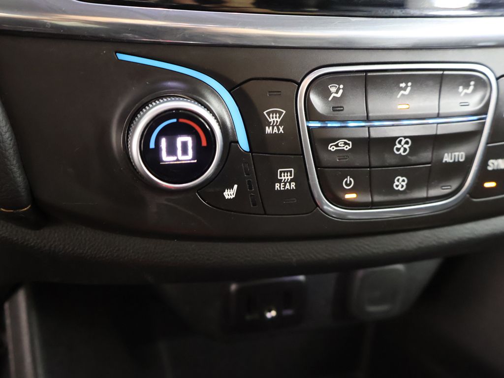 Used 2018 White Chevrolet 3LT image 50