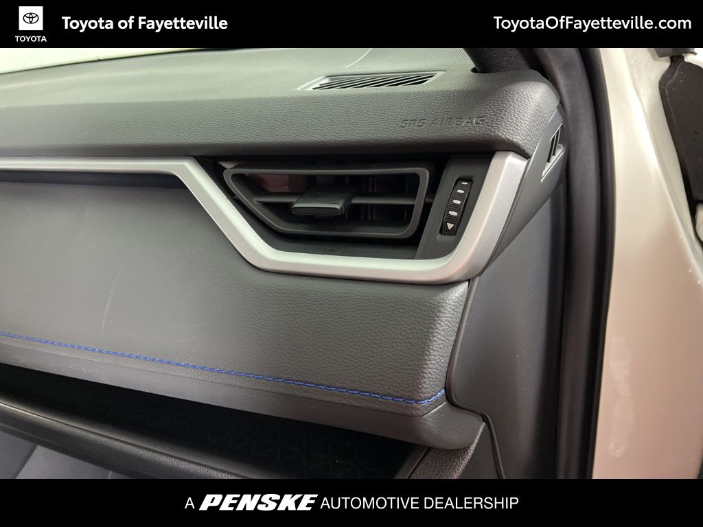 Thumbnail: 2022 Toyota RAV4 - 18