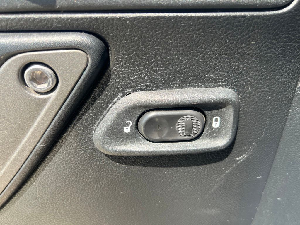 Used 2016 Jeep Wrangler SUV
