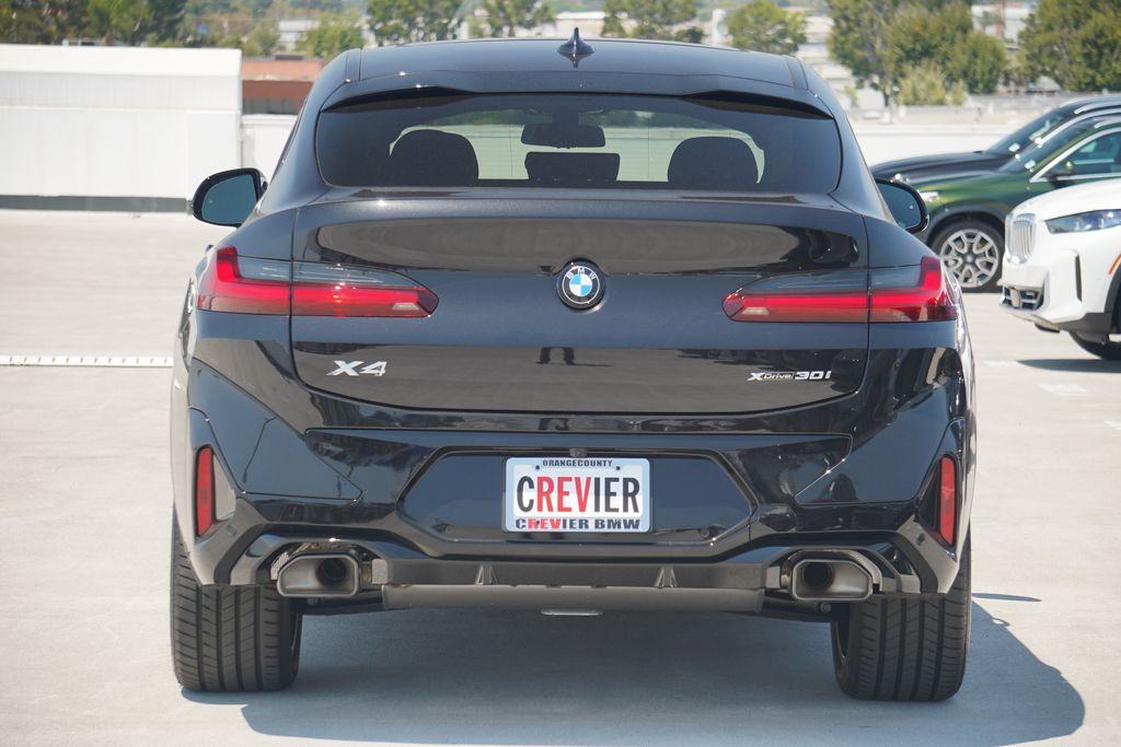 Thumbnail: 2025 BMW X4 - 6