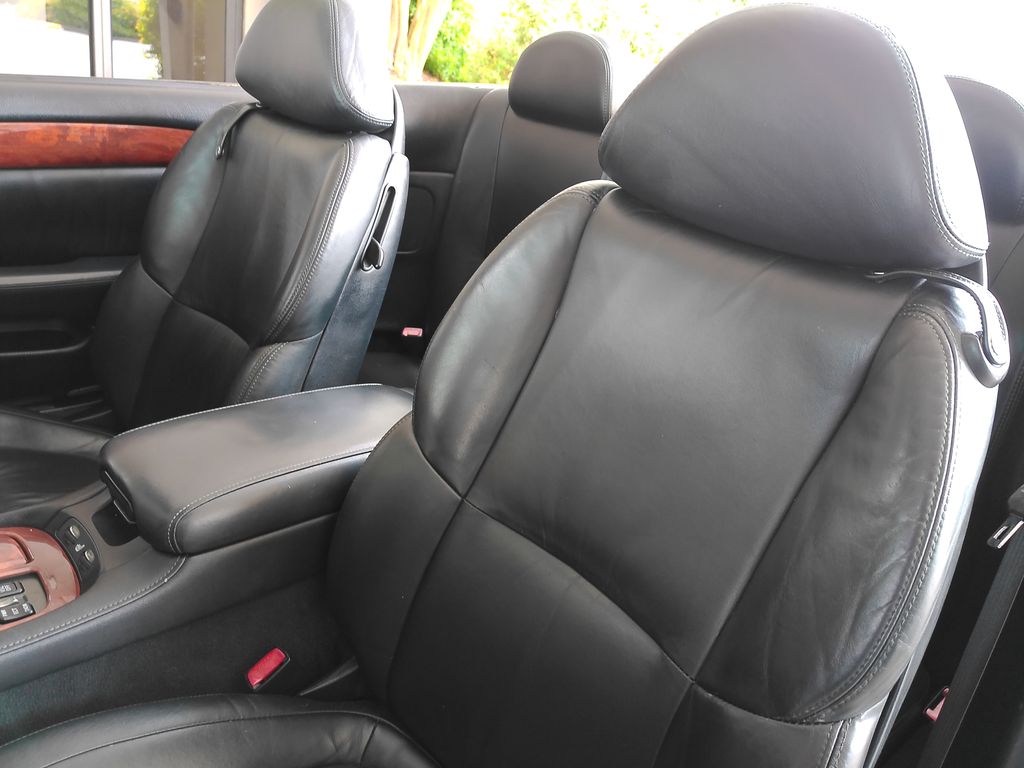 Used 2005 Silver Lexus 430 image 7