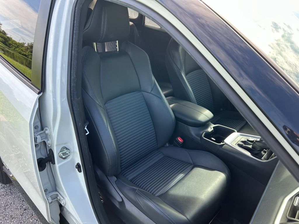 Thumbnail: 2022 Toyota RAV4 - 15