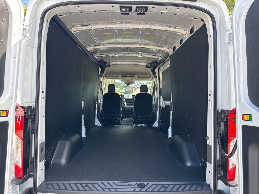 New 2026 White Ford Base image 10