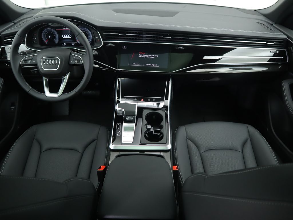 Thumbnail: 2025 Audi Q8 - 13