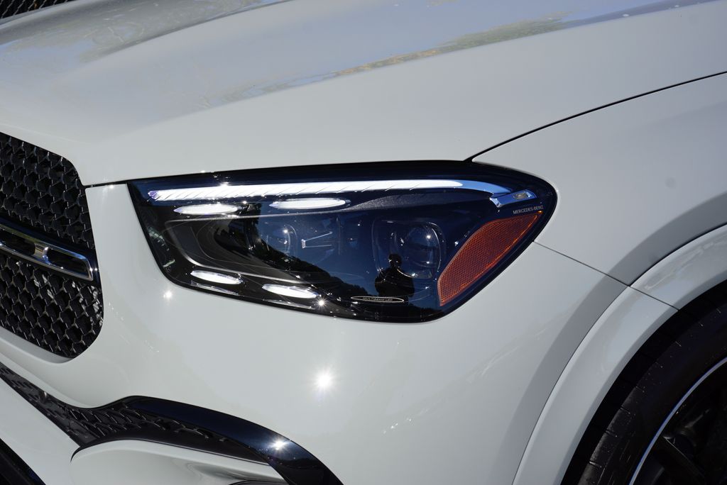 Thumbnail: 2026 Mercedes-Benz GLE - 10