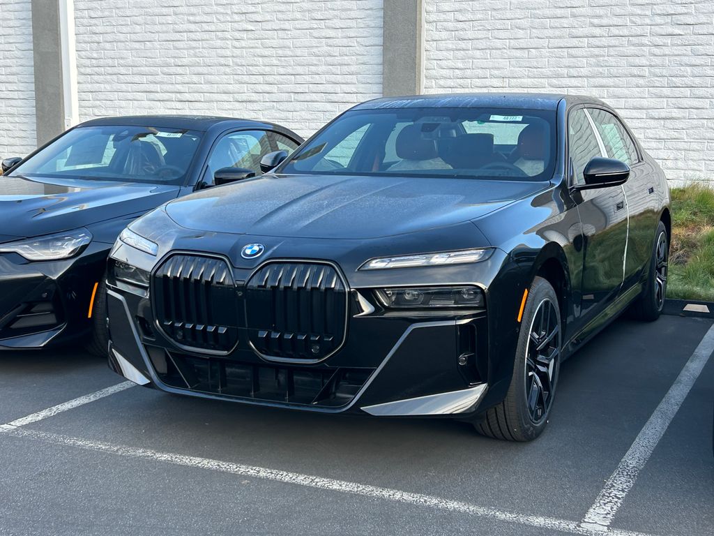 Thumbnail: 2025 BMW i7 - 2
