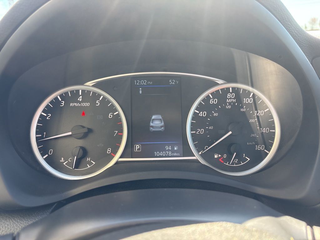 Used 2019 Silver Nissan S image 14