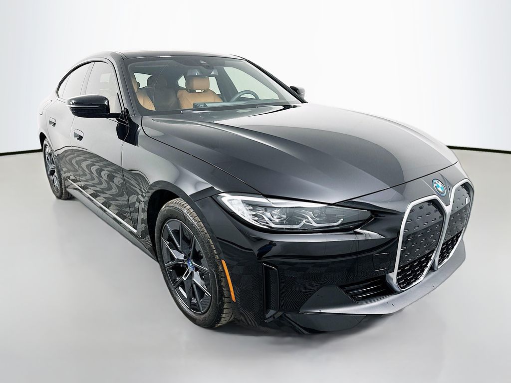 Thumbnail: 2023 BMW i4 - 3