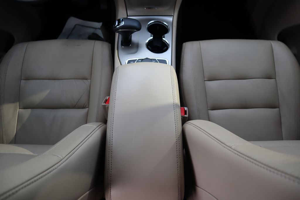 Thumbnail: 2015 Jeep Grand Cherokee - 16