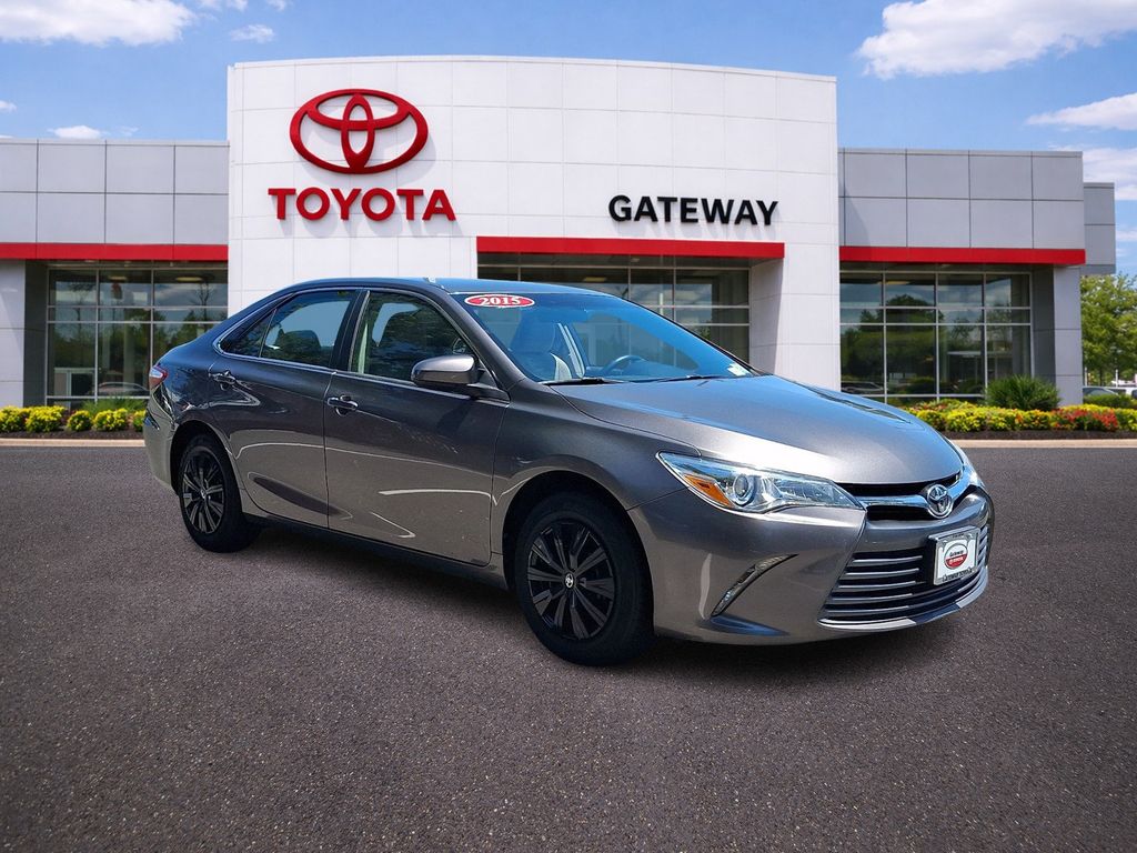Thumbnail: 2015 Toyota Camry - 3