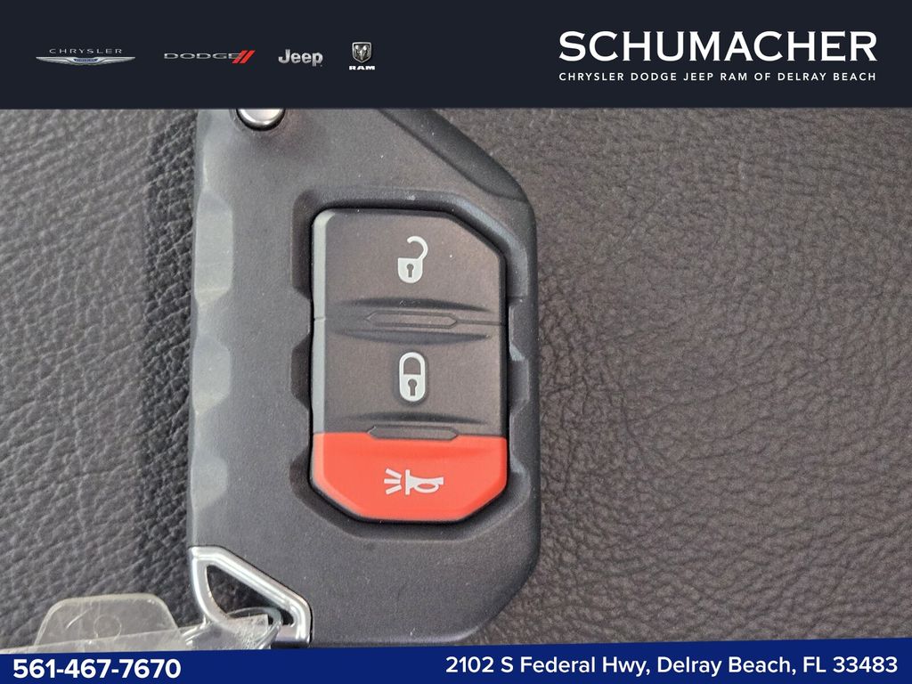 new 2026 Jeep Gladiator car, priced at $35,740