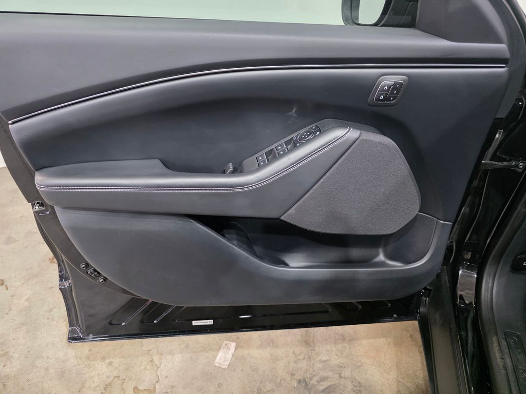 2024 Ford Mustang Mach-E Select