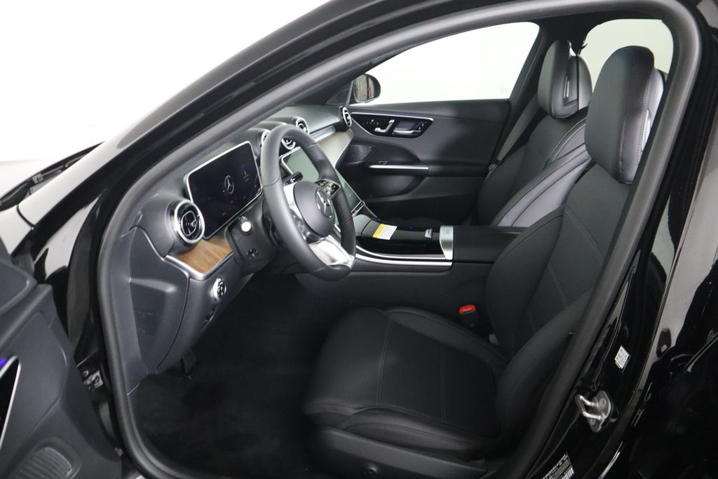 Thumbnail: 2025 Mercedes-Benz C-Class - 19