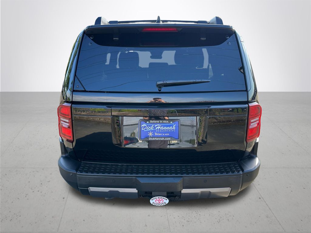2024 Toyota Land Cruiser Base