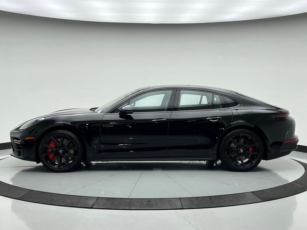 Thumbnail: 2025 Porsche Panamera - 2