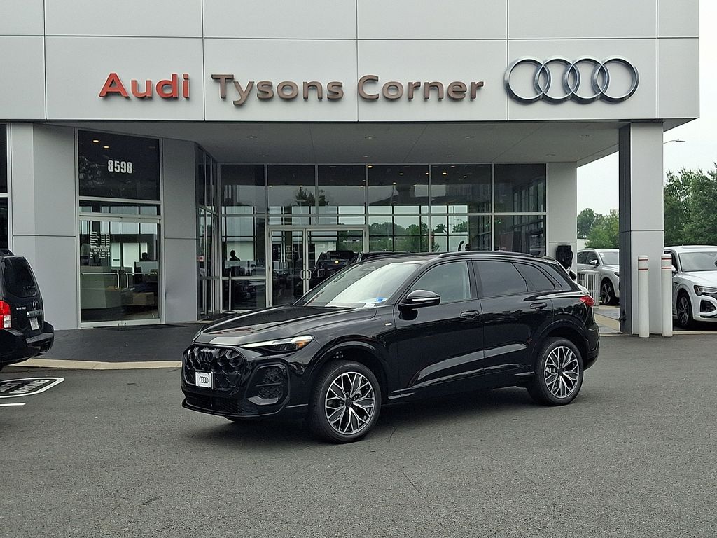 Thumbnail: 2026 Audi Q5 - 1