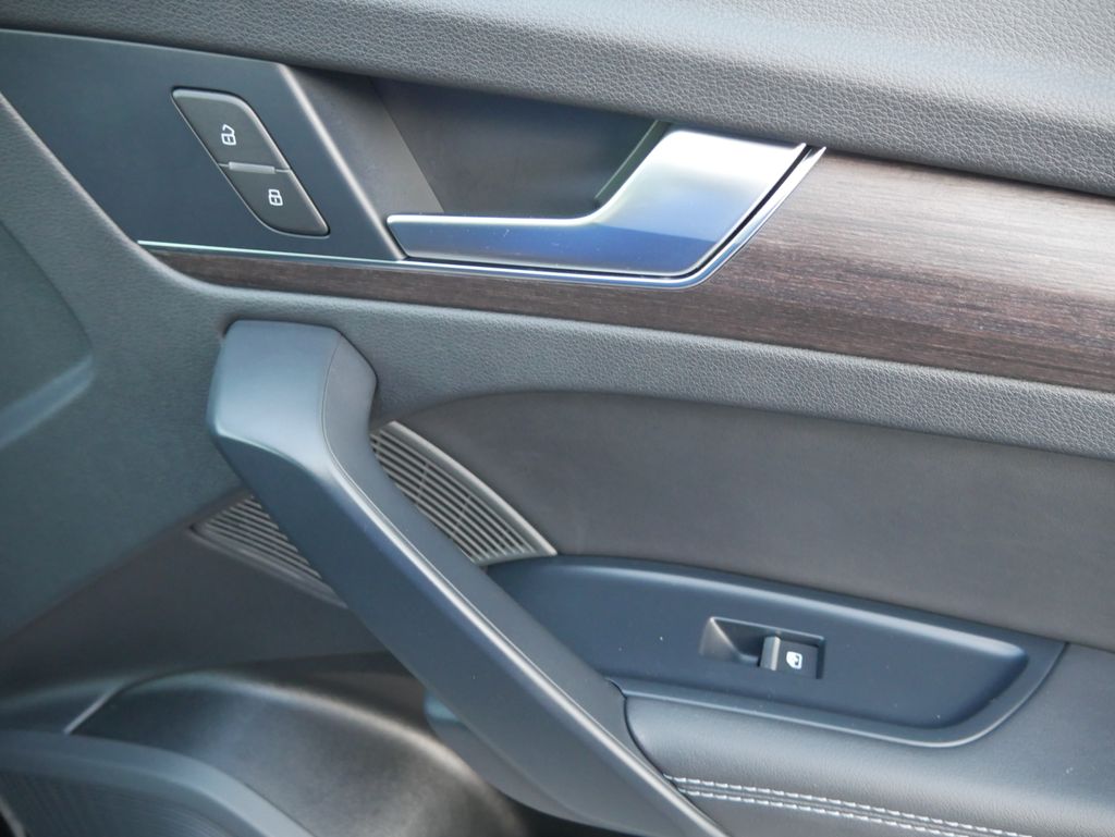 Thumbnail: 2023 Audi Q5 - 27