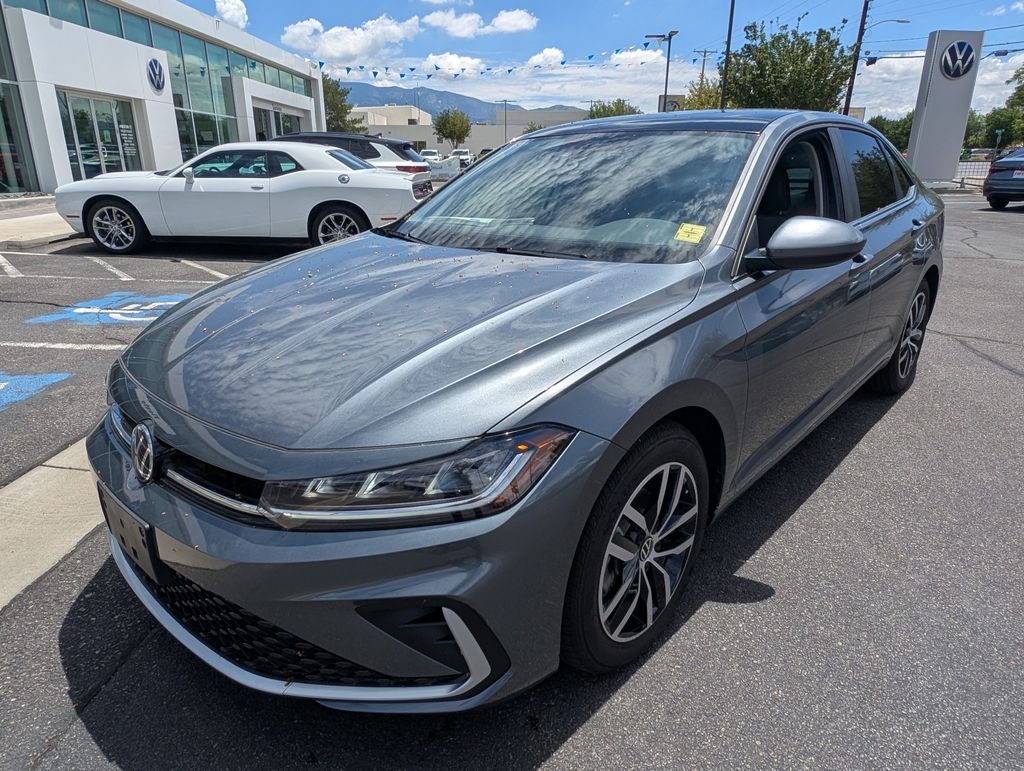 2025 Volkswagen Jetta 1.5T SE photo 9