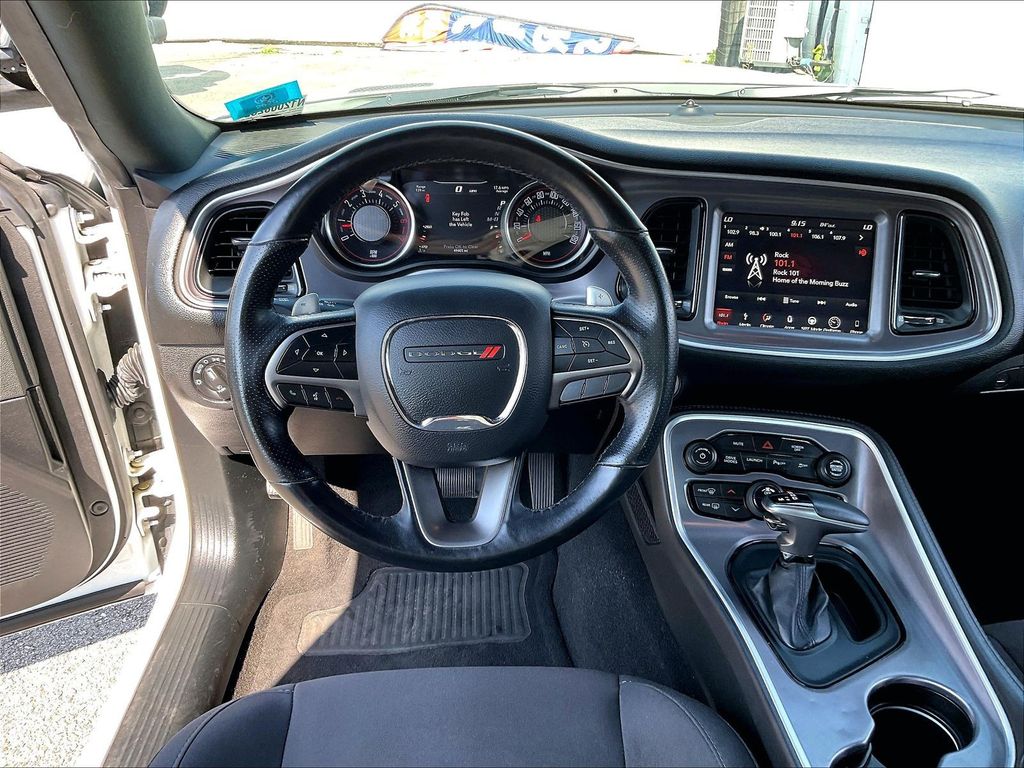 2019 Dodge Challenger — photo 17