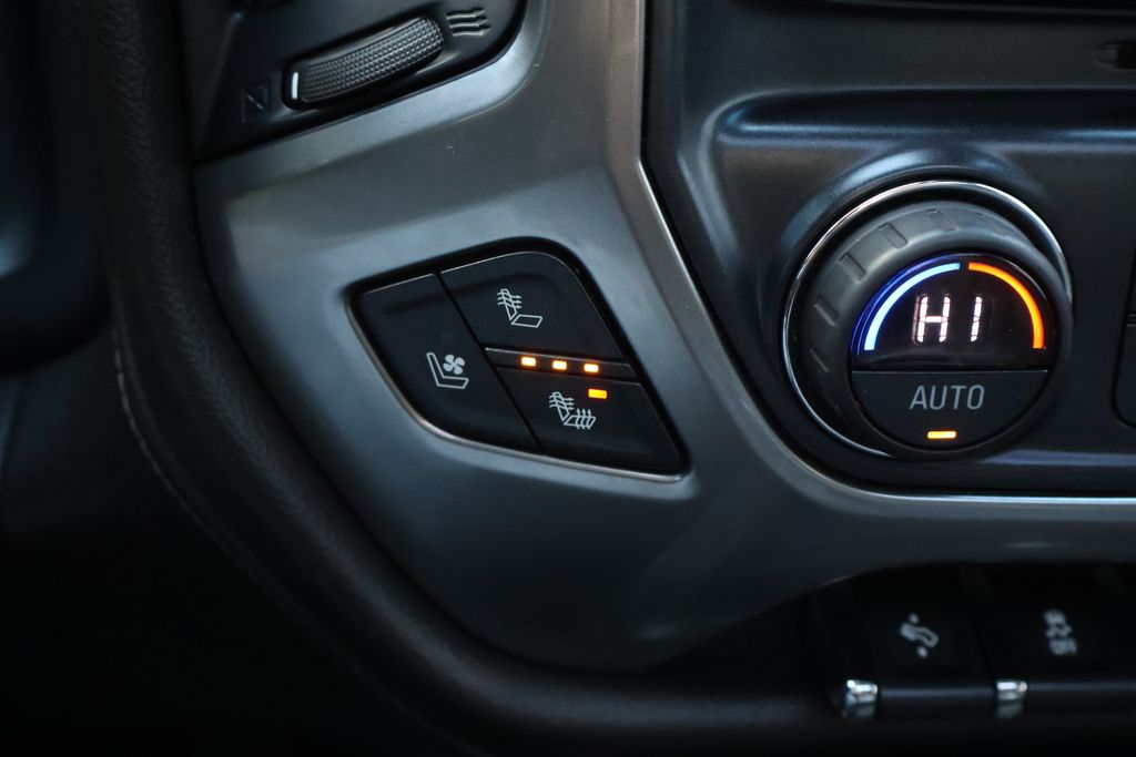 Thumbnail: 2017 Chevrolet Silverado 1500 - 28