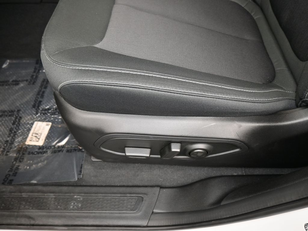 Used 2025 Bright White Clearcoat Jeep Laredo image 15