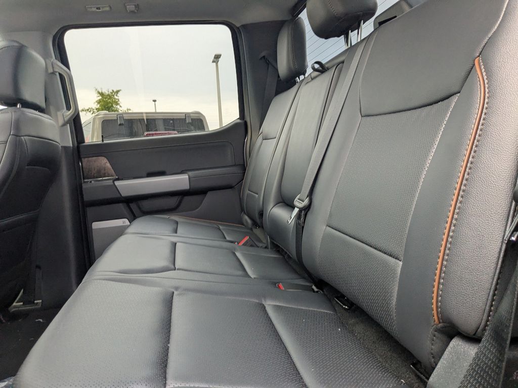 2025 Ford F-250 Super Duty LARIAT