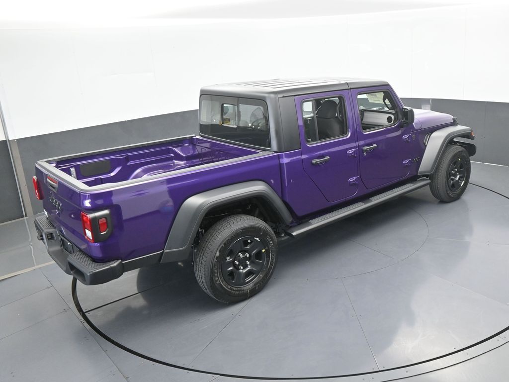 New 2026 reign Jeep Sport image 43