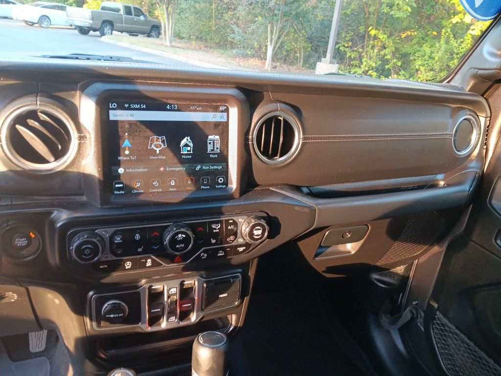 2020 Jeep Gladiator Overland 34