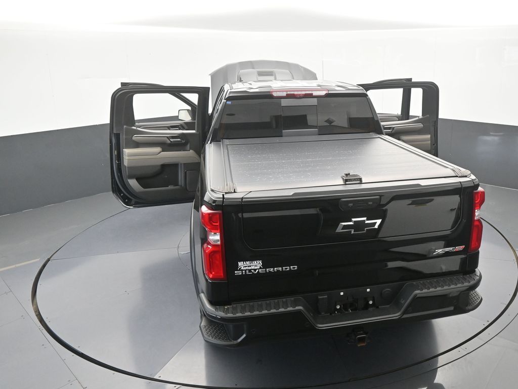 Used 2025 Black Chevrolet ZR2 image 79