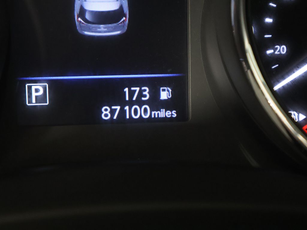 Used 2018 Blue Nissan SL image 38