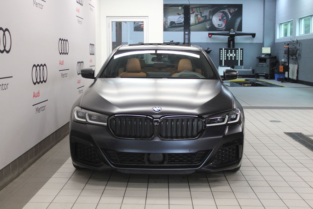 Thumbnail: 2023 BMW 5 Series - 9