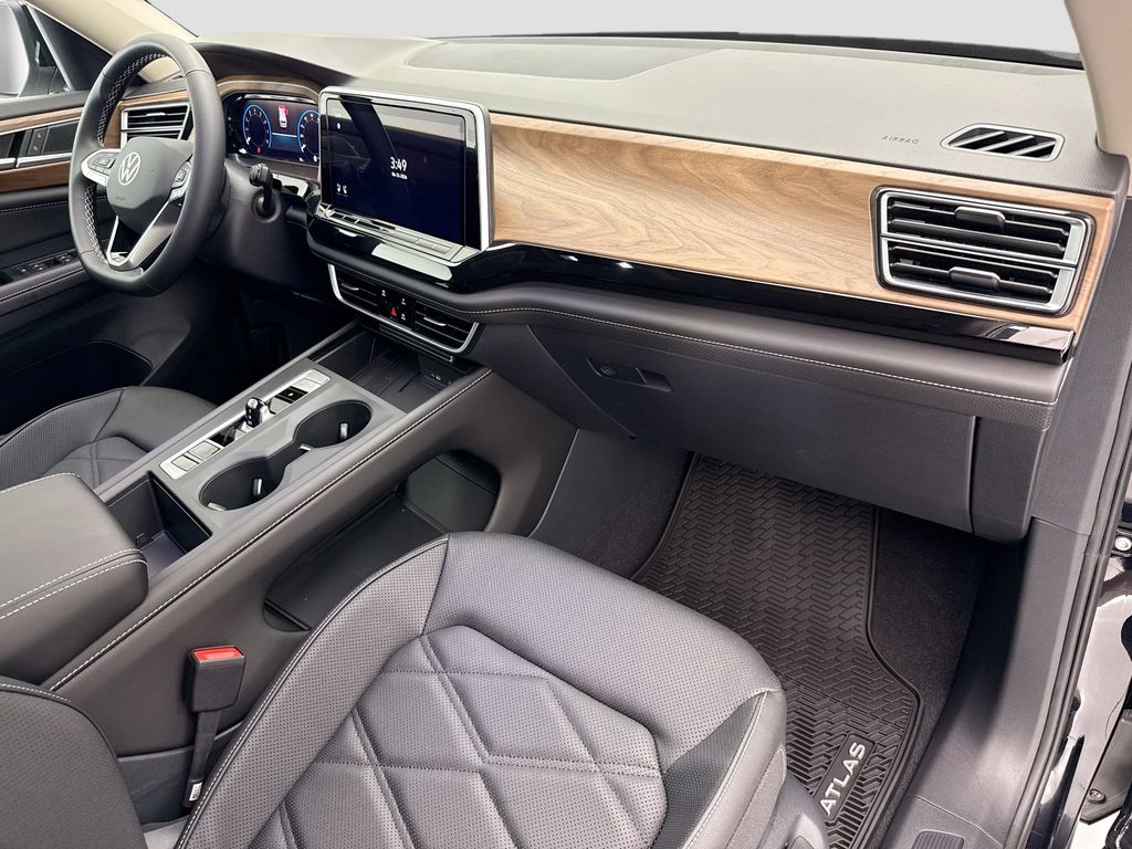 Thumbnail: 2026 Volkswagen Atlas - 15