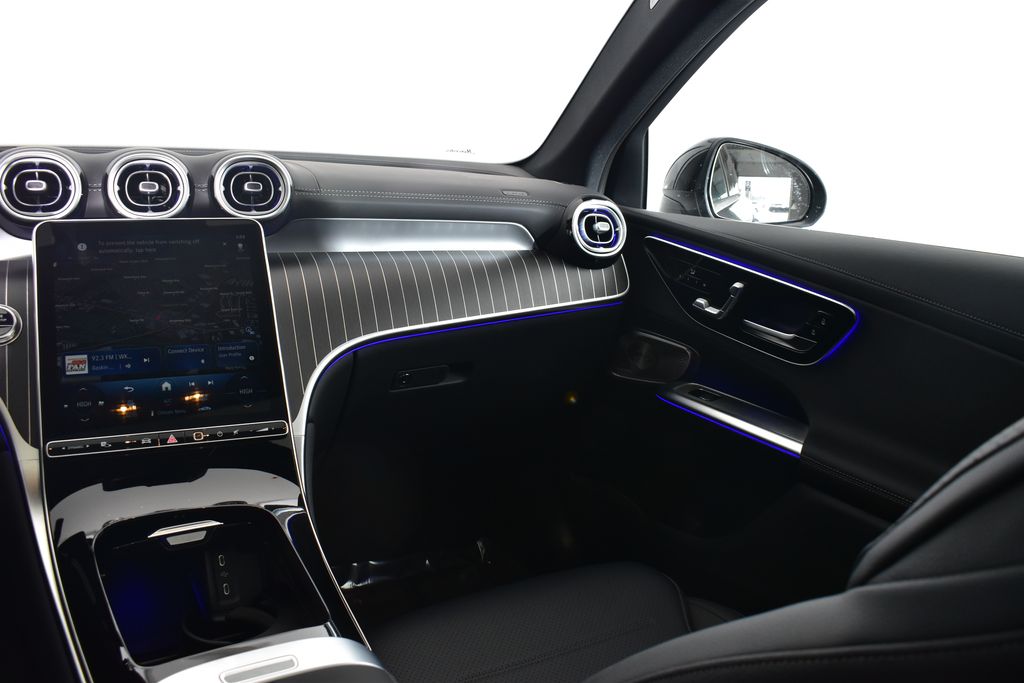 Thumbnail: 2026 Mercedes-Benz GLC - 24