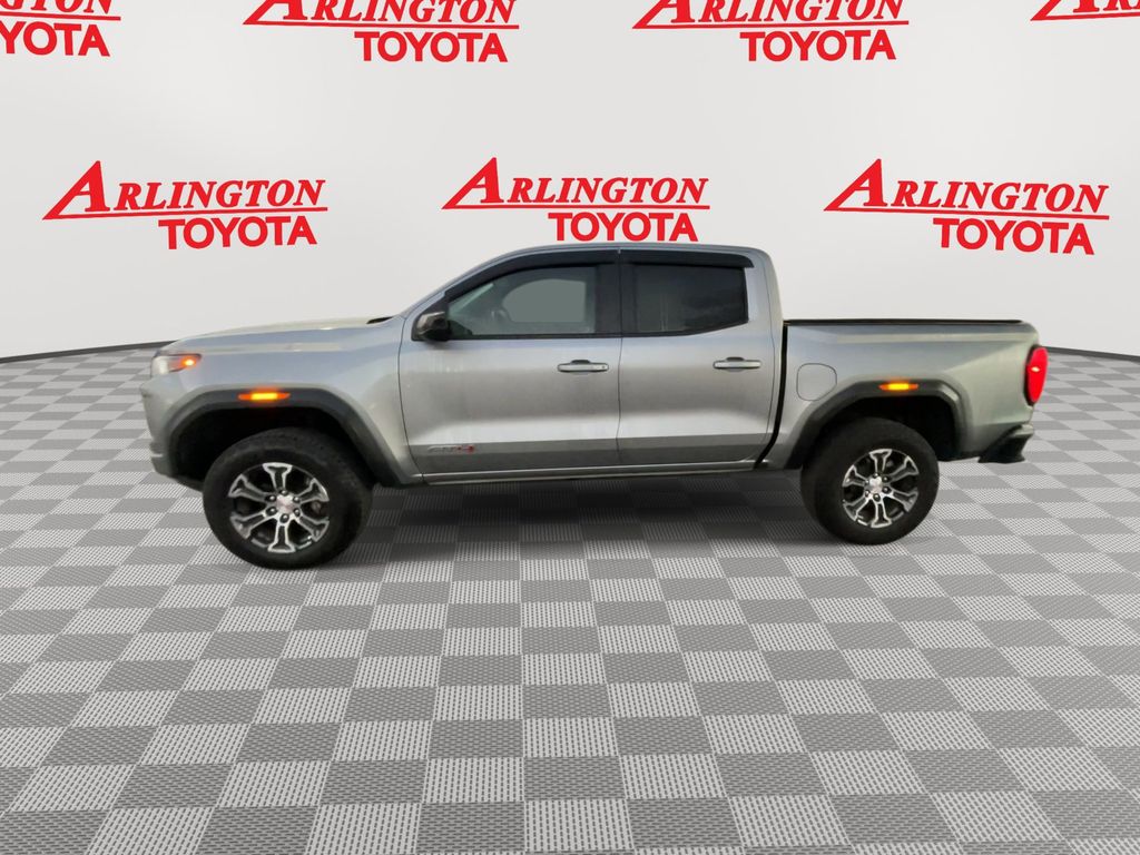 View vehicle photo 5