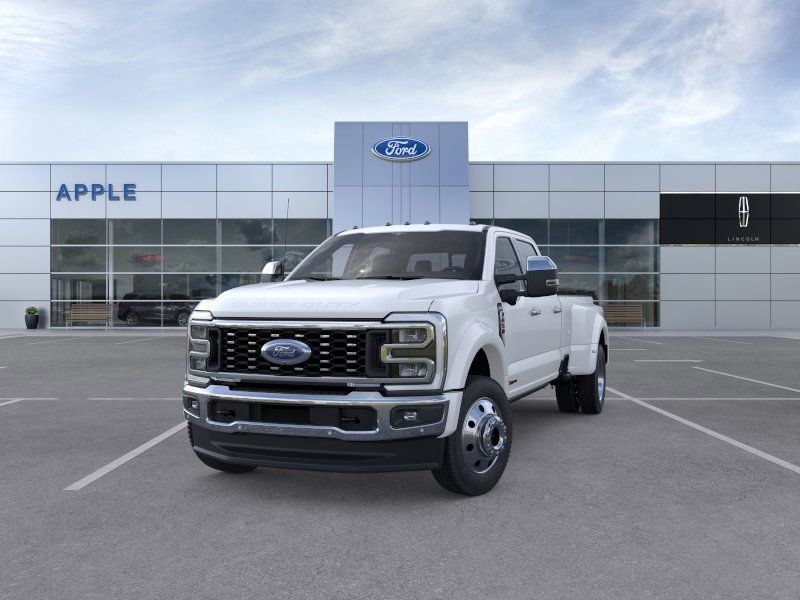 2026 Ford F-450 Super Duty LARIAT